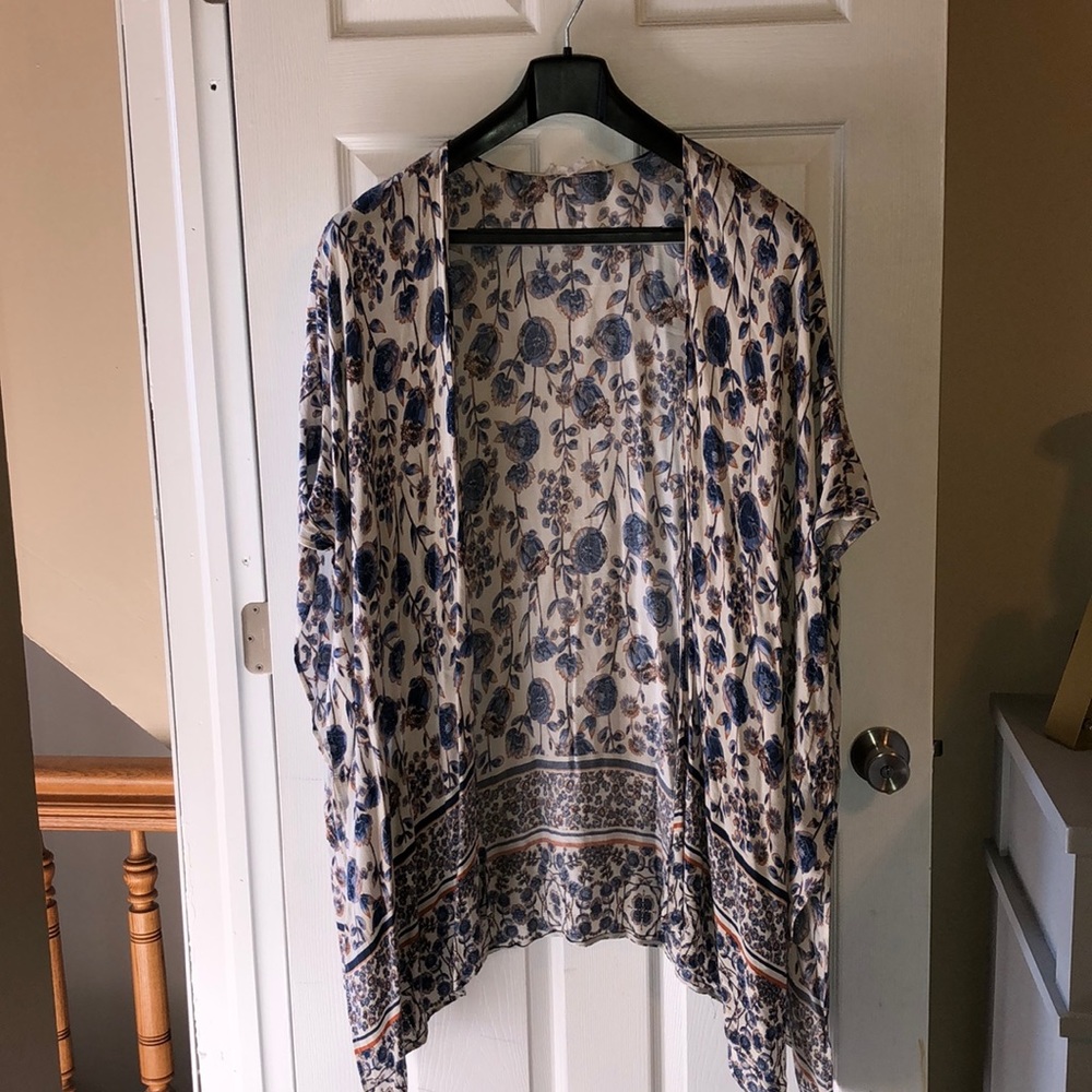 Blue floral kimono